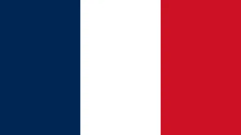 CJ透露交易绯闻：球队对我十分重视，家人在此生活幸福